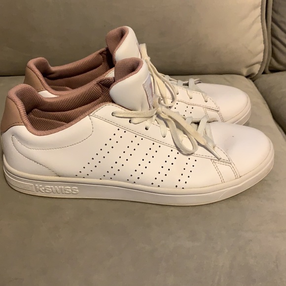 K-Swiss size 10 white with pink accent - Picture 5 of 7